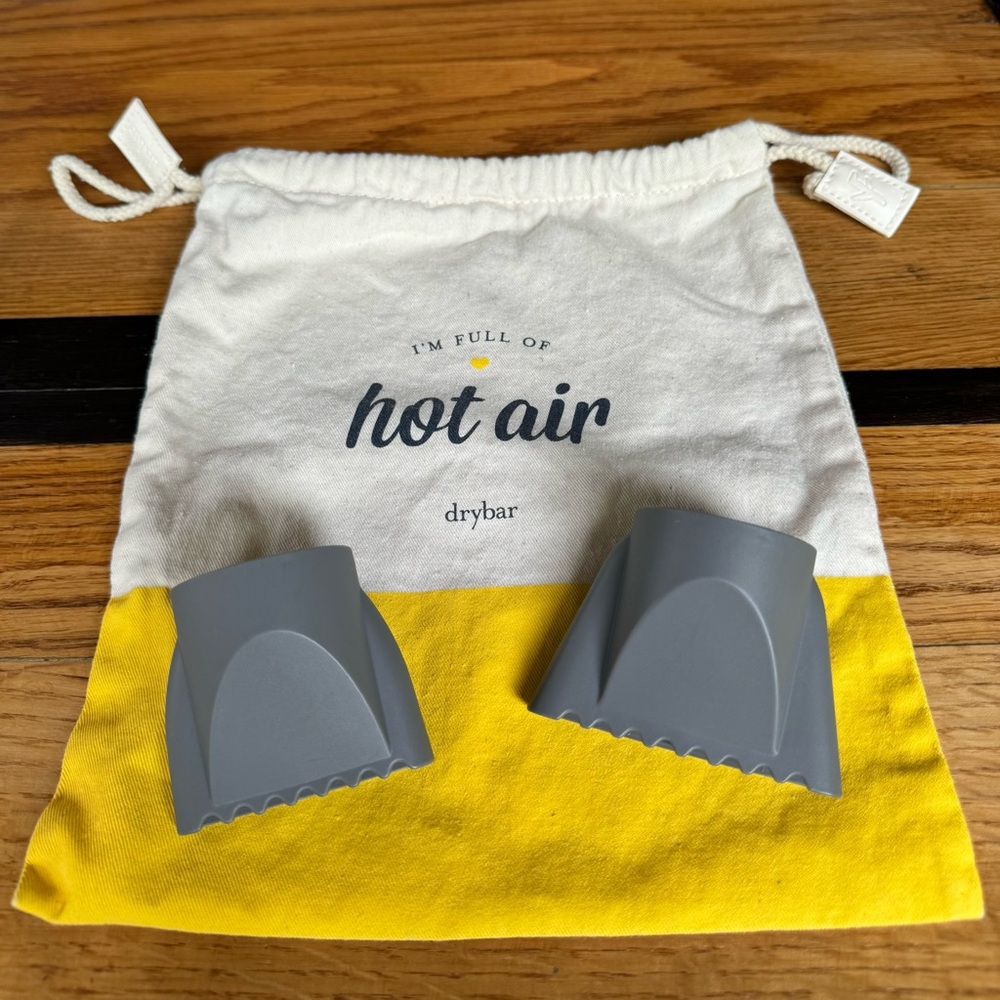 Drybar buttercup travel bag and 2 concentrator nozzles
